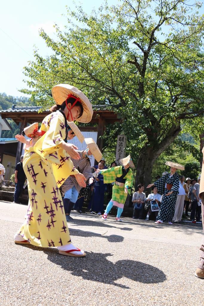 羽根曽踊り